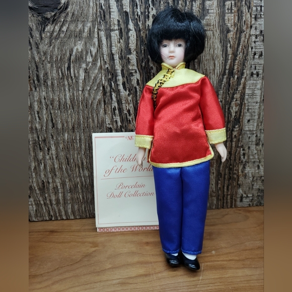 Children Of The World Porcelain Doll Collection Mai-Ling China Chung Kuo NECS - Picture 1 of 6